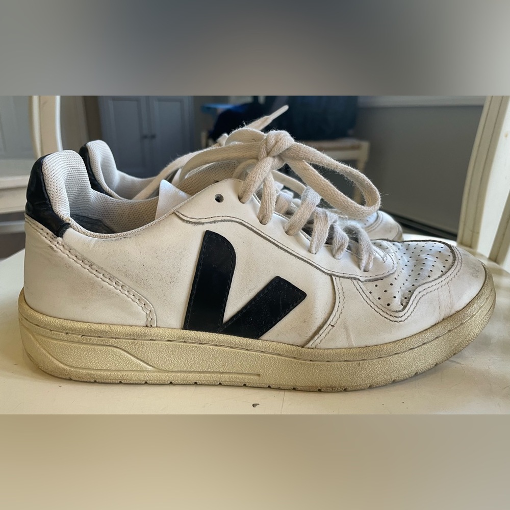 Women’s Veja Sneakers